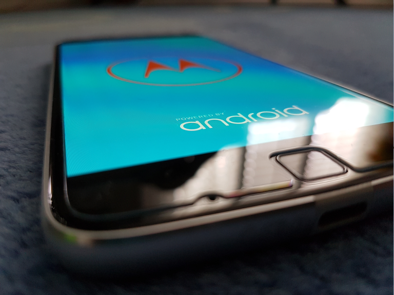 Moto Z Play and the Riddle of Battery Life